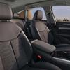 Дизайн інтер'єру Audi A6 Avant у базовій комплектації