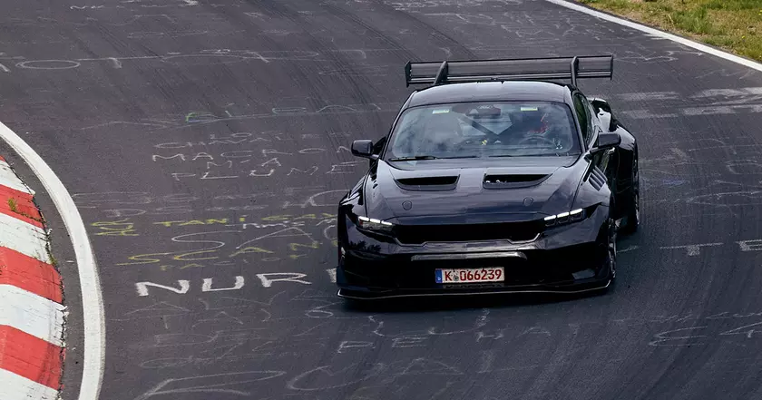 Ford Mustang GTD дебютировал на трассе Нюрбургринг: подробности и впечатления