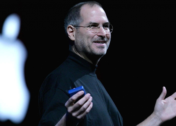 "No turtleneck enthusiast should dictate what your phone will look like": Samsung recalled Steve Jobs in its ads?