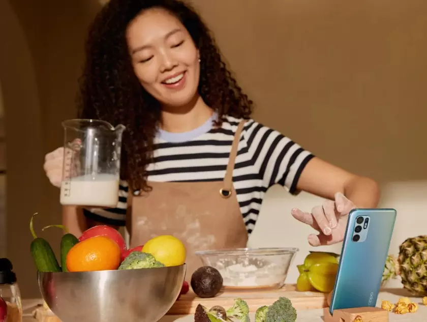 OPPO представила Reno 6 4G: еще одна версия смартфона с процессором Snapdragon 720G и дизайном Reno 6 Z за $360