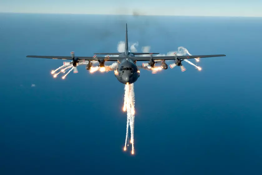 Легенда авиации: важнейшие факты и роль С-130H Hercules в современной авиации