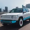 Мініатюра Rivian R1S Quad Miami Edition вид спереду