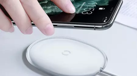 Бездротова зарядка Baseus з портом USB-C і потужністю 15 Вт за $13