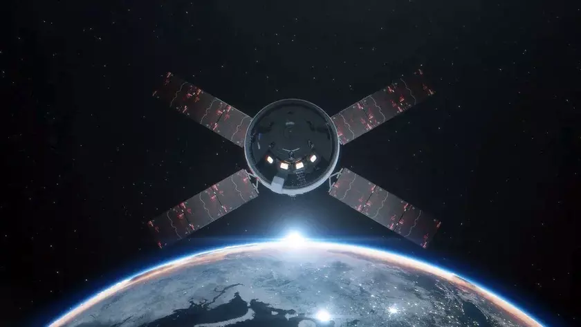 Космический корабль Orion на орбите