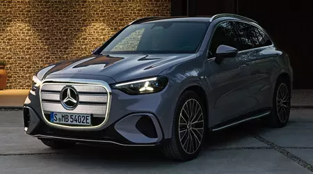 Mercedes has unveiled the electric GLC with a huge illuminated grille