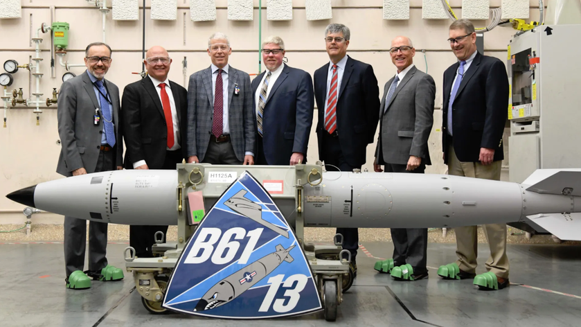 Новейший рубеж ядерного оружия: Представляем авиабомбу B61-13
