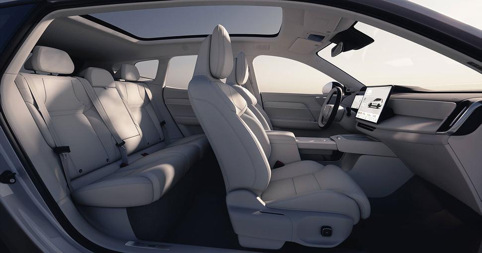 Volvo XC70's new plug-in hybrid.