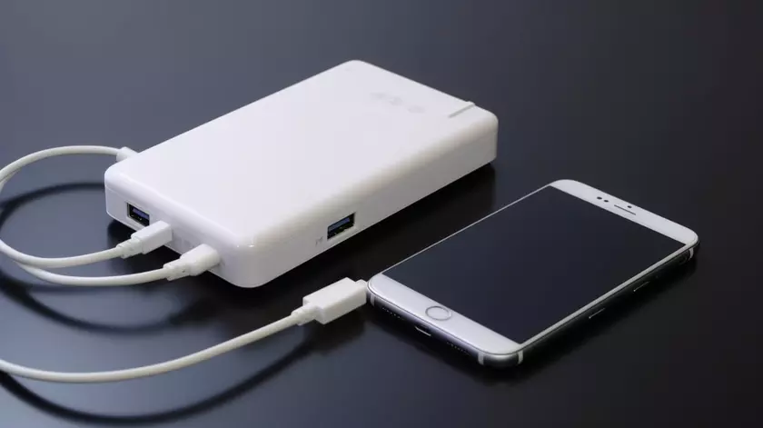 Xiaomi представила «пауэрбанк для интернета» емкостью 4, 8 и 16 гигабайт