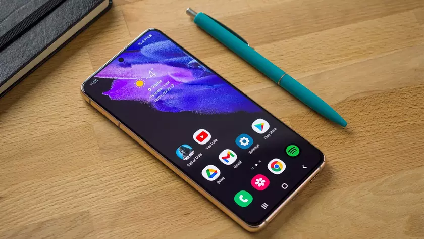 Список смартфонов и планшетов Samsung, которые получат обновление One UI 4.1