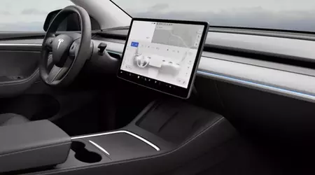 Tesla пропонує OEM-комплект підсвічування салону Model Y за 220 доларів, але тільки в Китаї