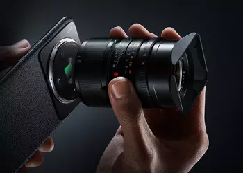 Xiaomi showed the concept of the flagship Xiaomi 12S Ultra with pluggable Leica lenses