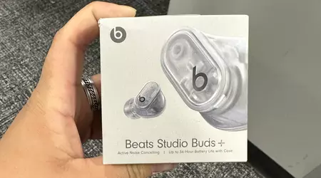 Les Beats Studio Buds+ repérés chez Best Buy : design transparent, ANC amélioré et jusqu'à 36 heures d'autonomie.