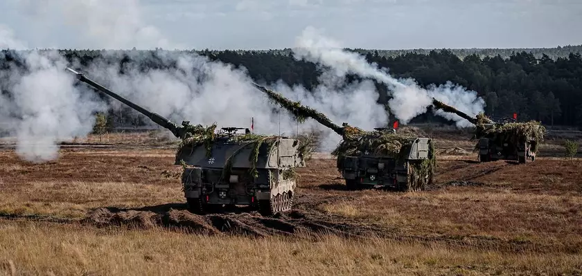 Германия официально одобрила приобретение 12 самоходных гаубиц Panzerhaubitze 2000 на сумму €190,7 млн