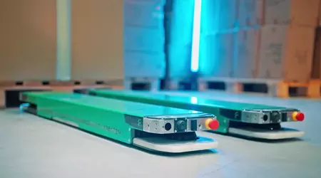 Intralogistics of the Future: Impressive Footage of Innovative Filics Units Forklift Robots Released