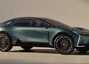 Lexus introduced the new LS Coupe, which is actually not a coupe
