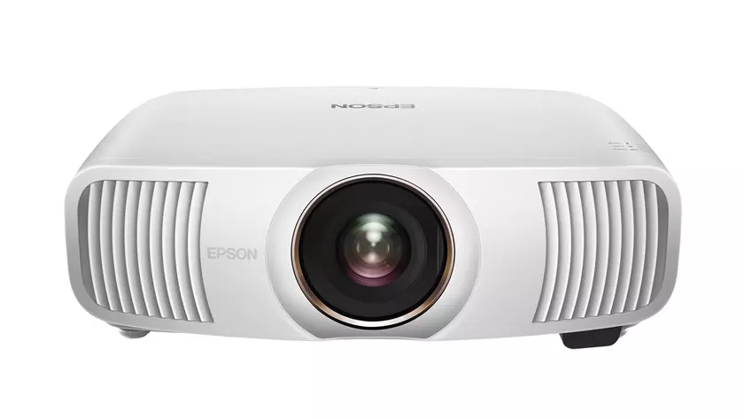 Epson запускает новые лазерные проекторы QB1000, QL3000 и QL7000 серии Q с яркостью до 10 000 люменов 
