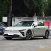 Мініатюра Exeed Exlantix ES на дорозі