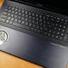Panneau avant de l'ordinateur portable MSI Titan 18 HX Dragon Edition