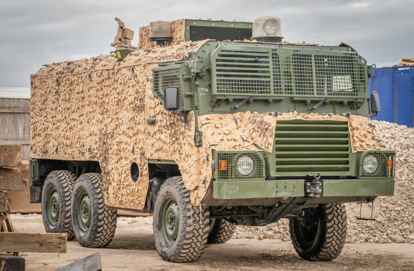ВСУ показали австрийскую бронемашину Pinzgauer Vector