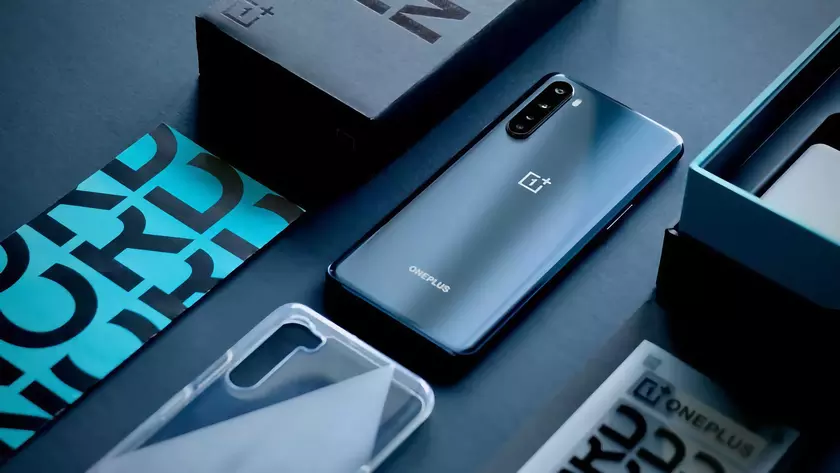Вышла OxygenOS 11.1.4.4 для OnePlus Nord: исправили проблему с перегревов и снизили энергопотребление