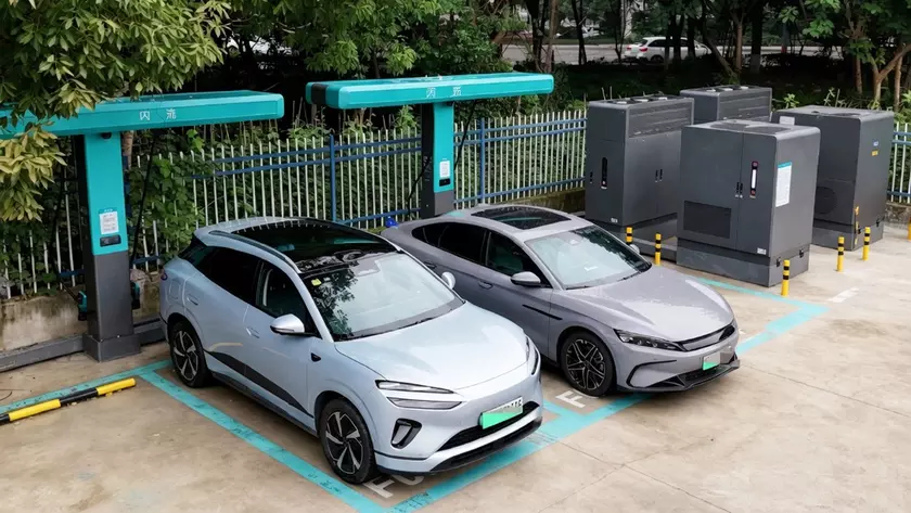 Зарядная станция BYD Flash Charger 2.0 в Китае