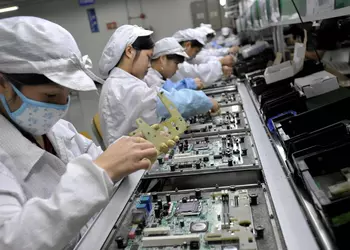 Because of the protests at the Foxconn plant in China, Apple will face a production shortfall of 6 million iPhones 14 Pro - Bloomberg