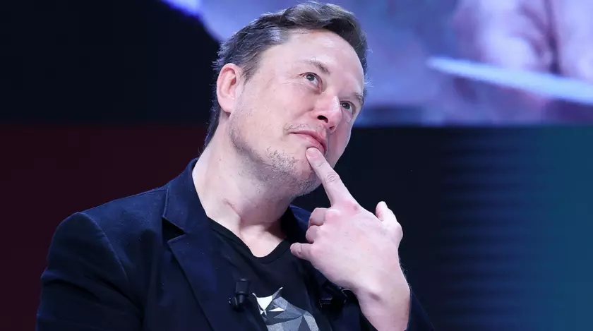 Elon Musk: Innovator Pushing the Boundaries of Space and Tech