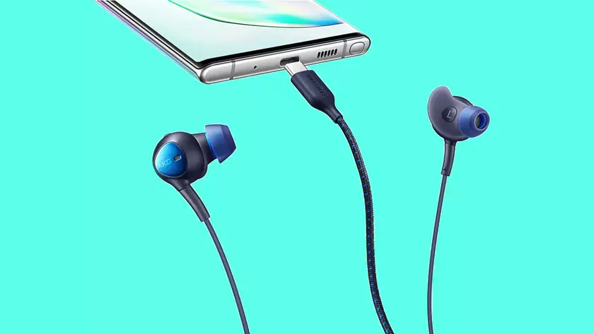 Назло Apple: Samsung может положить в комплект флагманов Galaxy S21 беспроводные наушники