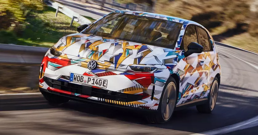 Рассекречен испытательный прототип VW ID. Polo в новом камуфляже