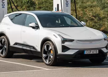 Polestar Charge полностью интегрировал сеть Tesla Supercharger