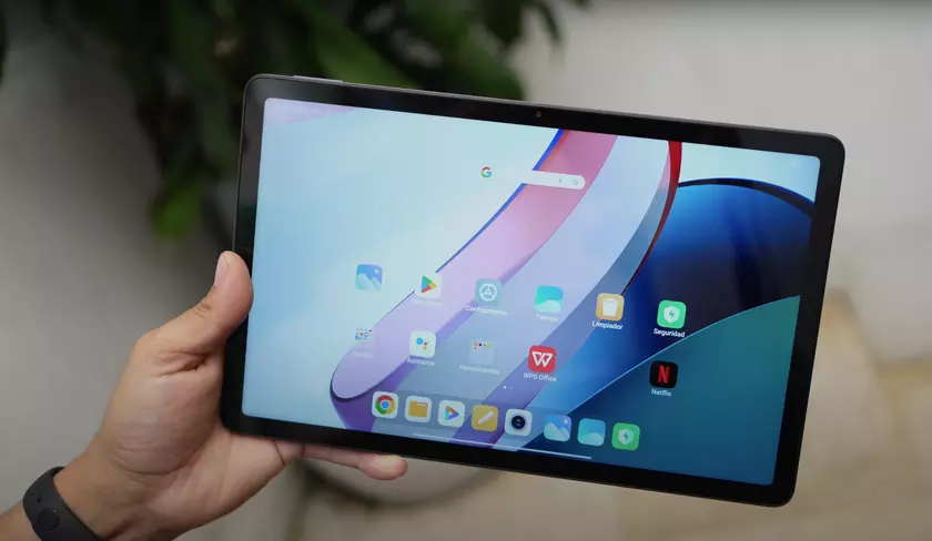 Redmi Pad показали на видео до анонса: планшет с экраном на 90 Гц, процессором MediaTek Helio G99 и батареей на 8000 мАч