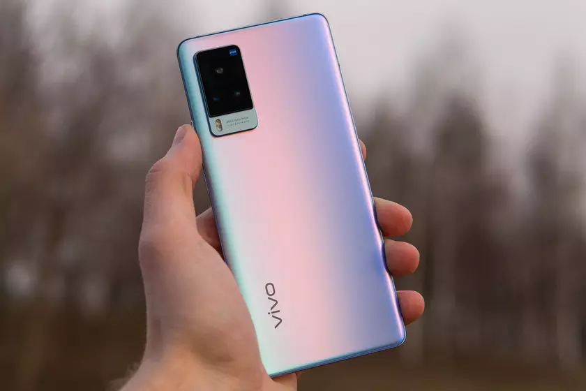 Vivo готовит свои первые складные смартфоны, и они пополнят серию NEX