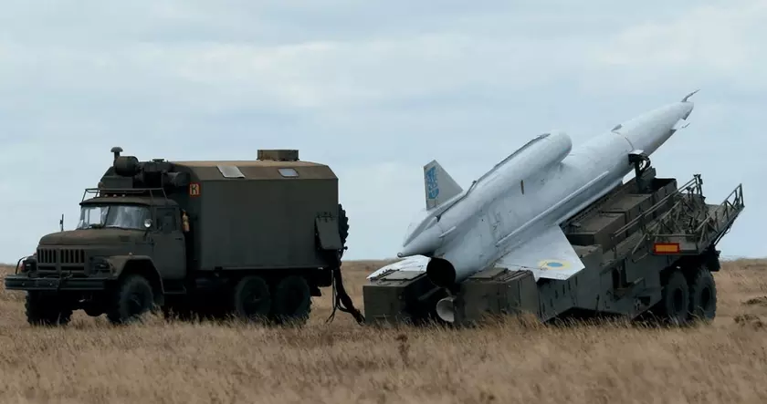 Украина официально подтвердила использование беспилотников Ту-141 для поражения ядерных бомбардировщиков Ту-95МС и Ту-22М3 на территории россии