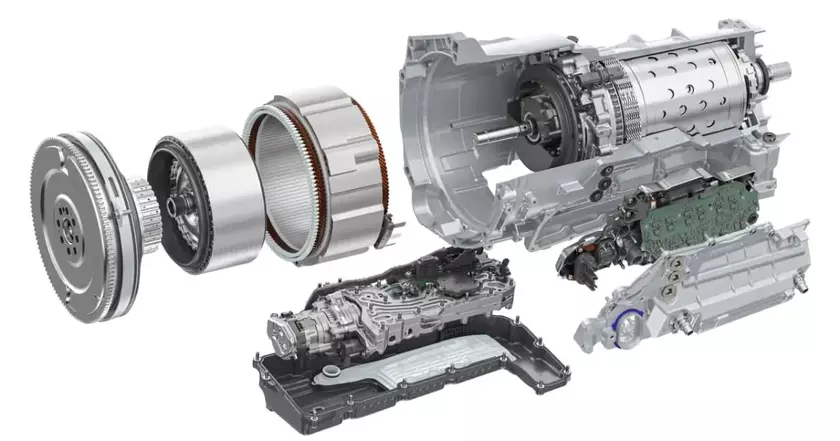 Более 100 комплектов: ZF научит СТО ремонтировать приводы электромобилей без замены всего агрегата