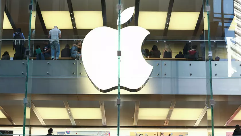 Рыночная капитализация Apple снизилась почти на 50 млрд долларов