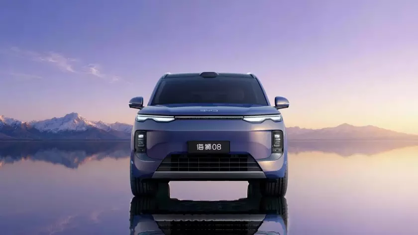 Электрический кроссовер BYD Sealion 08