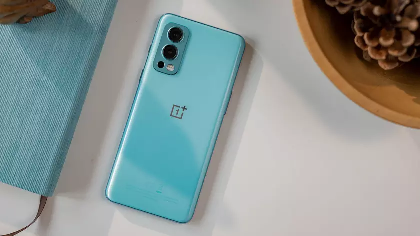 OnePlus Nord 2 не уступил Samsung Galaxy S21+ в тесте камеры, несмотря на огромную разницу в цене
