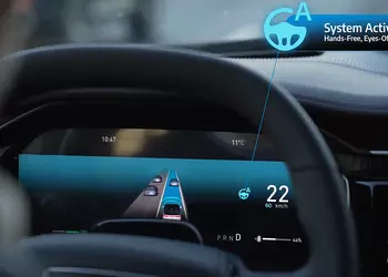 Stellantis has unveiled STLA AutoDrive, an autopilot that allows drivers to relax behind the wheel