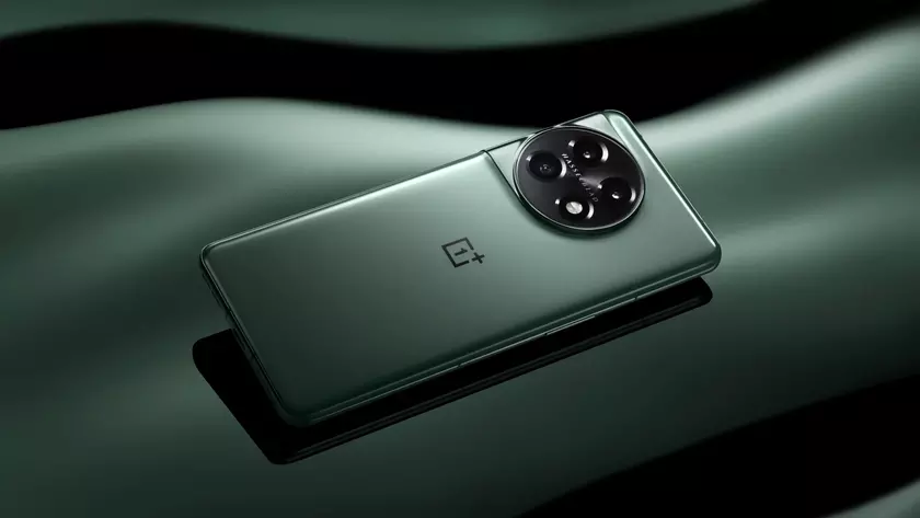 Новый патч безопасности Google, исправленные ошибки и оптимизация системы: OnePlus 11 получил первое обновление ПО