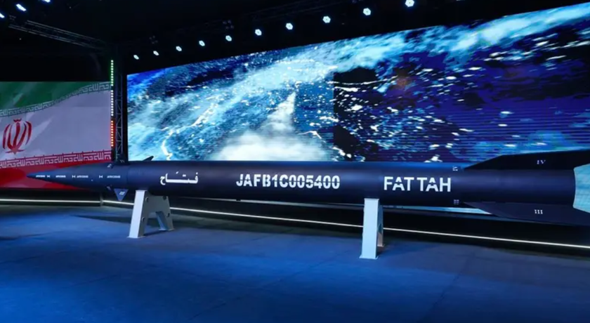 Иран представил гиперзвуковую баллистическую ракету FATTAH с максимальной скоростью свыше 17 000 км/ч и дальностью до 1400 км