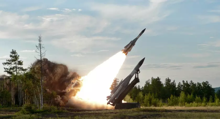 24 Канал: стратегический бомбардировщик Ту-22М3 был сбит с помощью зенитно-ракетного комплекса С-200