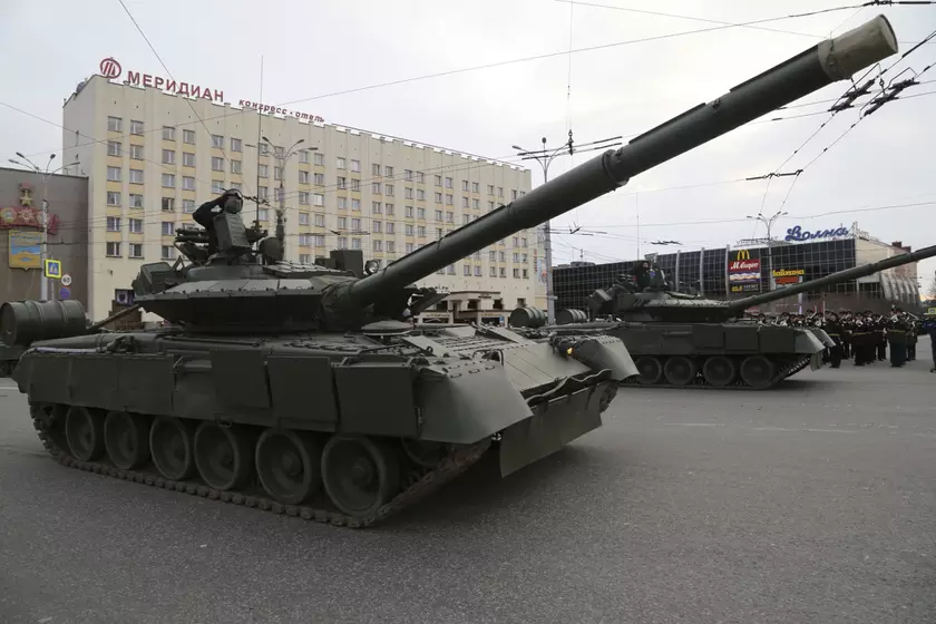 ВСУ уничтожили новейший модернизированный российский танк Т-80БВМ 2018 года