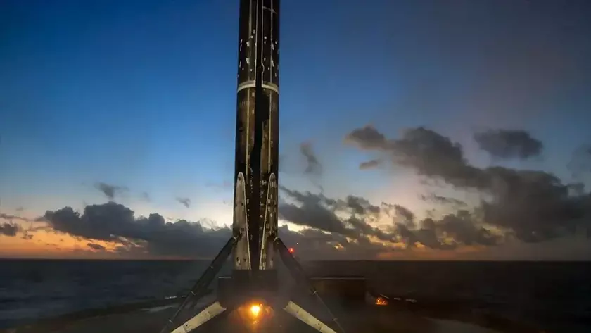 Рекордная 32-я посадка: Falcon 9 возвращается на Землю через корабль-маршрут Just Read the Instructions