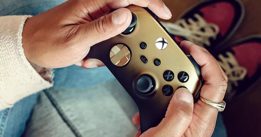 59% игроков в Steam предпочитают геймпад Xbox, 26% - геймпад PlayStation: с 2018 года среднее ежедневное использование геймпадов выросло с 5% до 15%