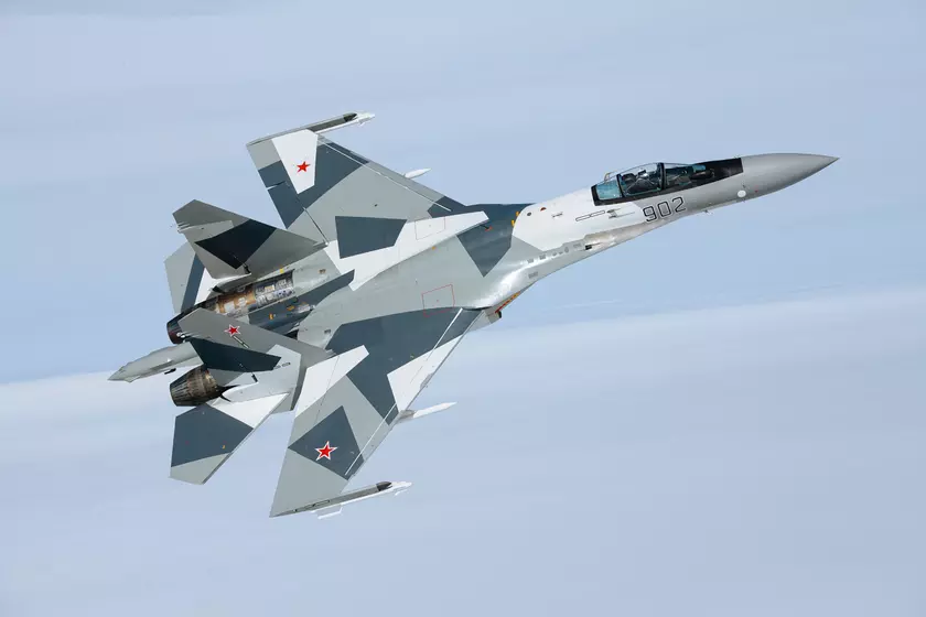 Минус $18 000 000: ПВО Украины сбило российский истребитель Су-35