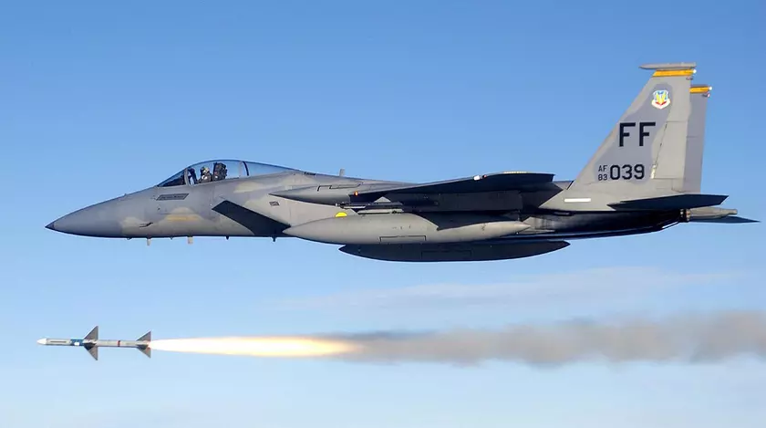 США в 2023 году выведут из эксплуатации 170 истребителей, включая 67 F-15 Eagle и 26 F-16 Fighting Falcon
