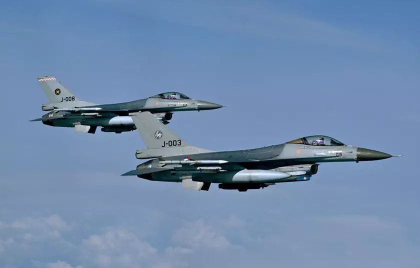 Нидерланды проведут церемонию прощания с F-16
