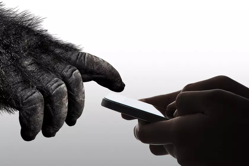 Apple инвестировала в Corning еще $45 миллионов: ждем складной iPhone с гибким защитным стеклом