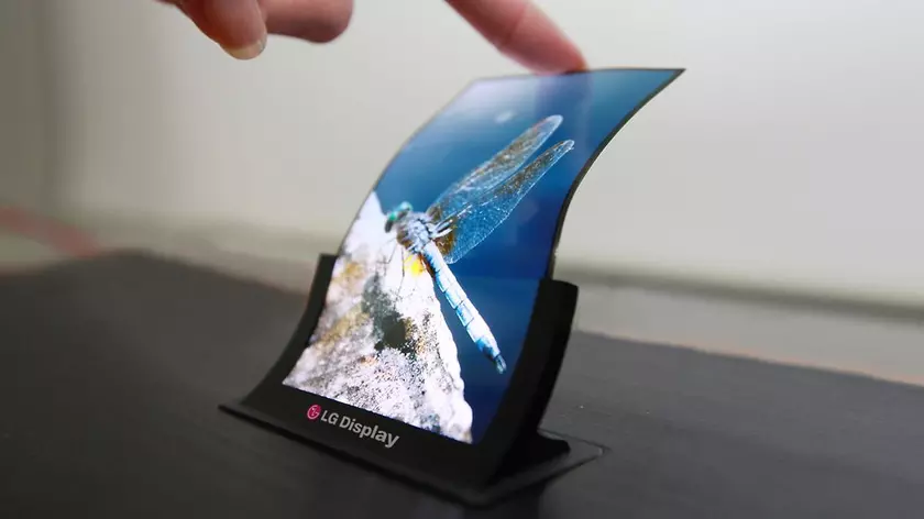 LG Display будет поставлять OLED-дисплеи для Sony — возможно, для складных смартфонов