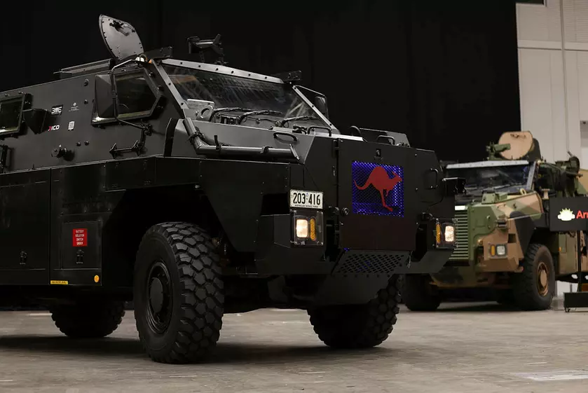 Представлен бронированный электрический автомобиль Bushmaster